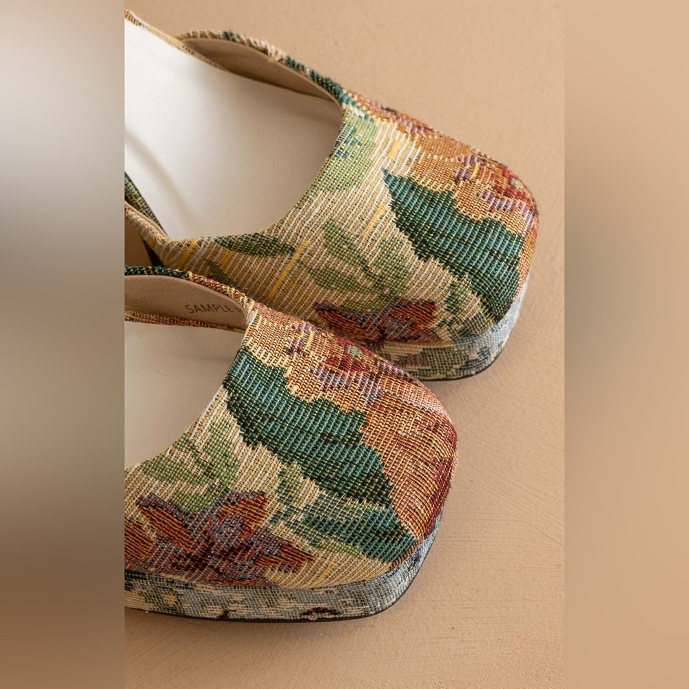 Oasis Floral Tapestry Heels - Picture 4 of 4